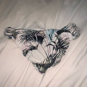 O’Neil bikini bottoms